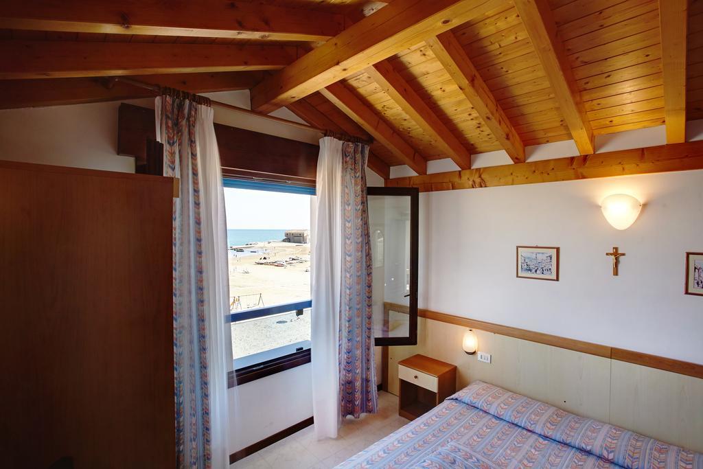 קאורלה Hotel Sara חדר תמונה