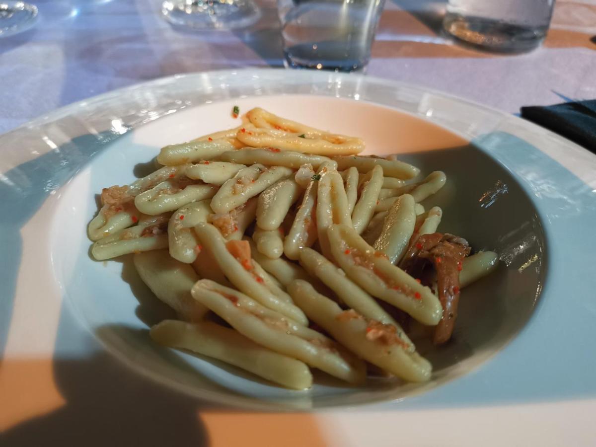 קאורלה Hotel Sara מראה חיצוני תמונה