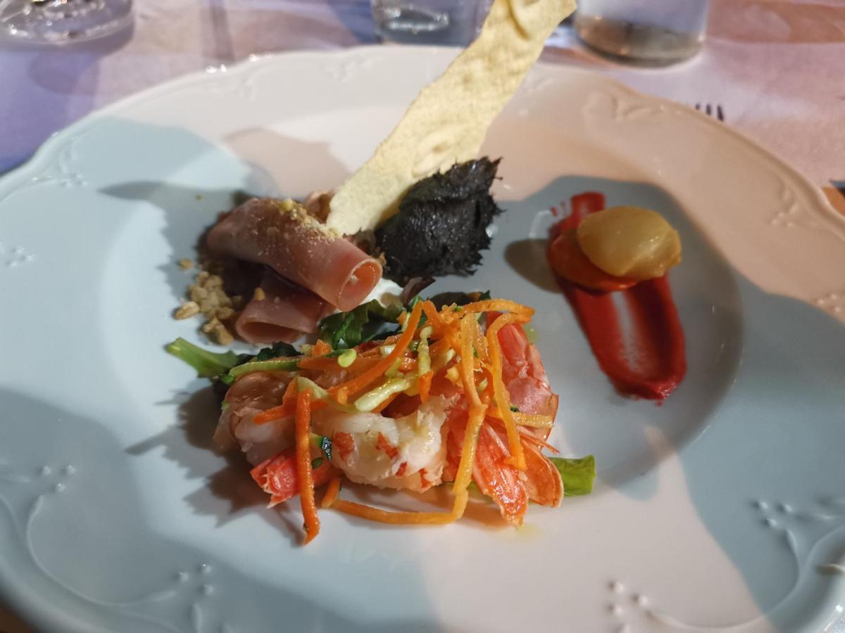 קאורלה Hotel Sara מראה חיצוני תמונה